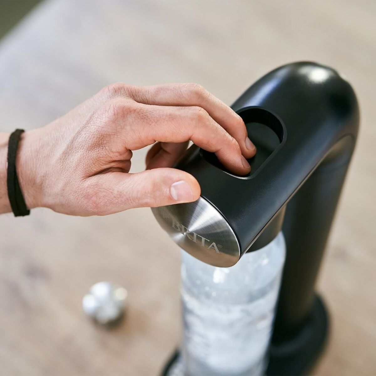 V8HEA130D53CBAE9551BFB10CDA22A6BA1DR6405354P9