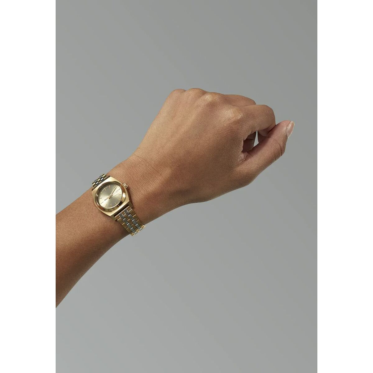 V6HFCEF415383FC3766FF9C87725CD7E052R4705444P5