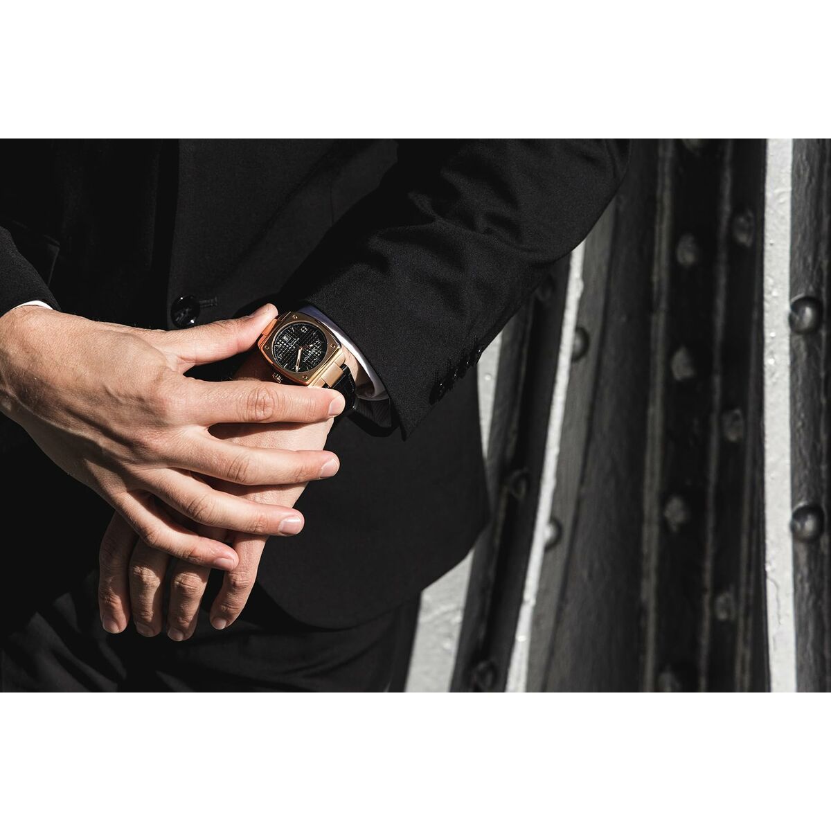 V4H82D981D4E2A53245BB5757DD61325357R4568572P4