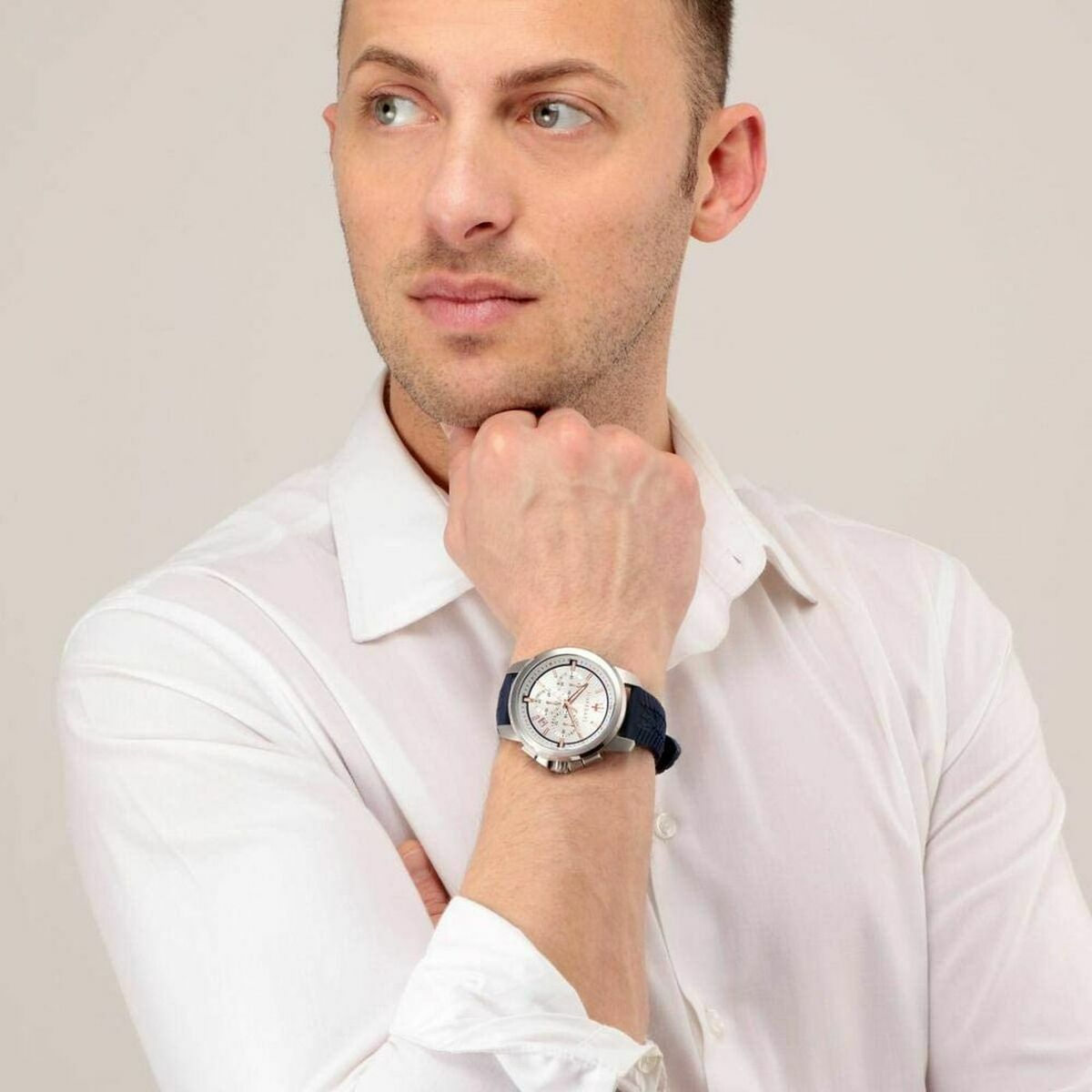 V2HBD1B71EA34A691E1D0C413091777BBEBR5628181P6