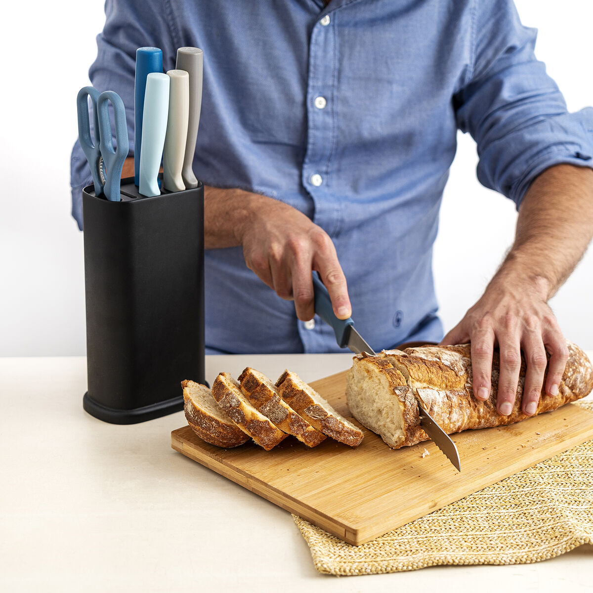 V5H0D718D8F8E5E1849024957085E2F6A6FR5340999P6