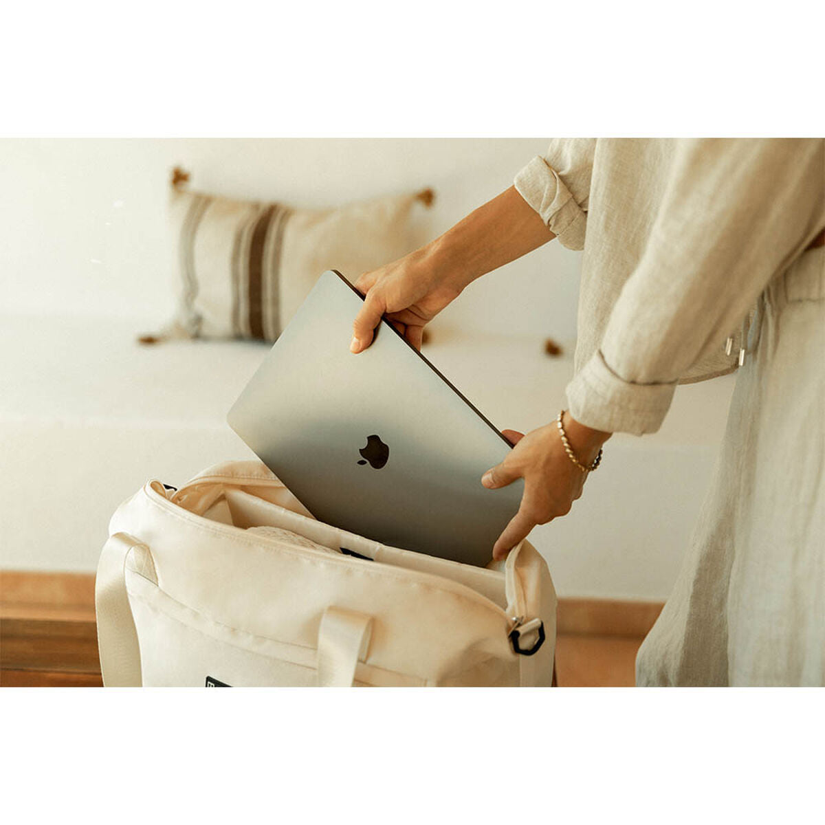 V3H33752F796C6DA5D1419FEDEB362F8B45R5528962P6