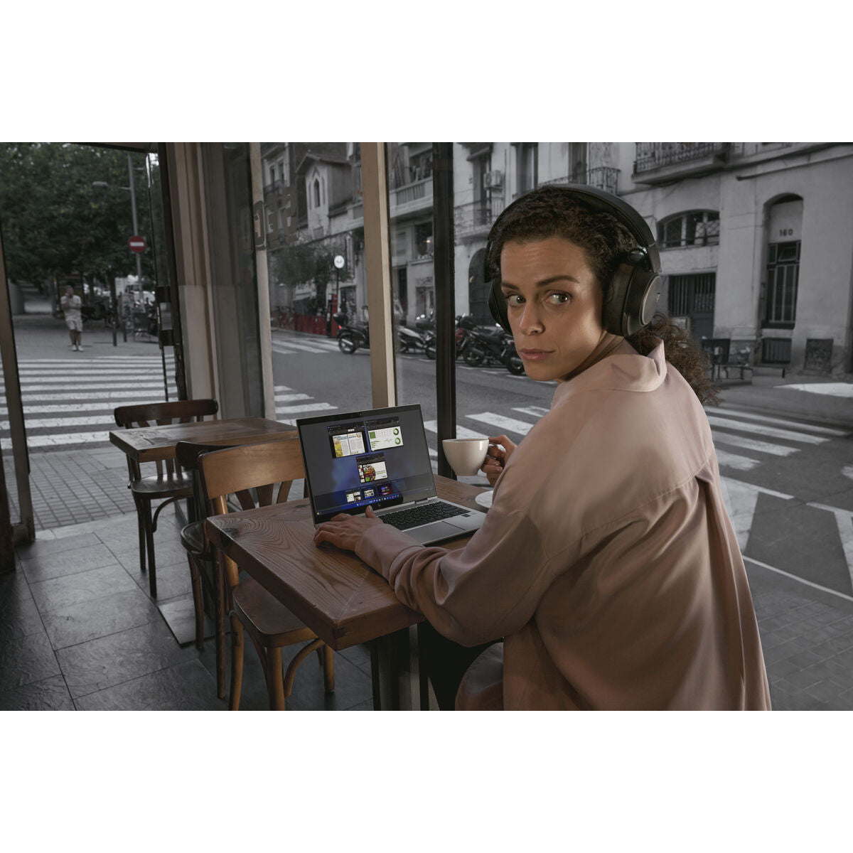 V3HD116B0200C7F34923B50738044606142R7541731P8